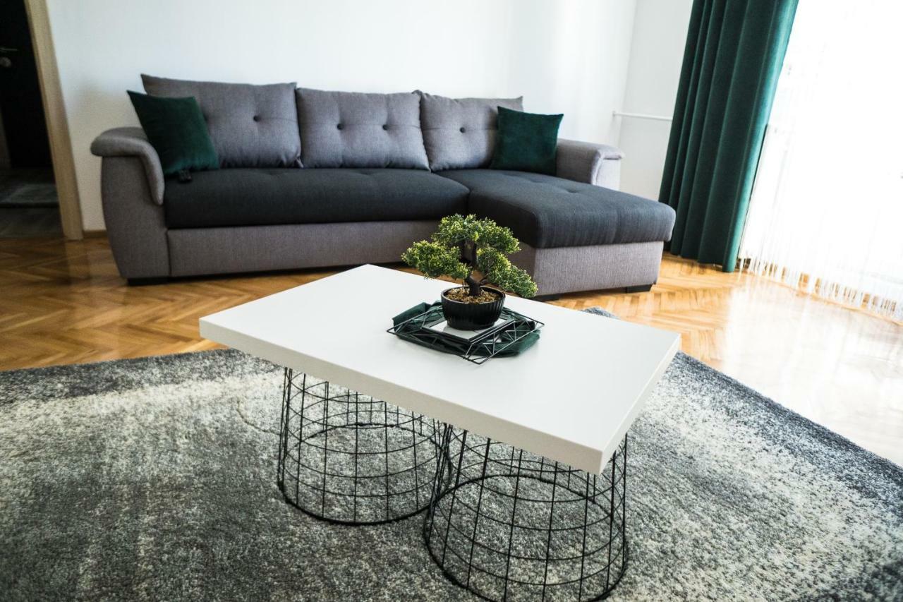 Tania Apartament Oradea Extérieur photo