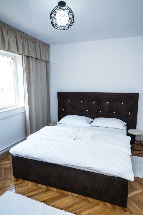 Tania Apartament Oradea Extérieur photo